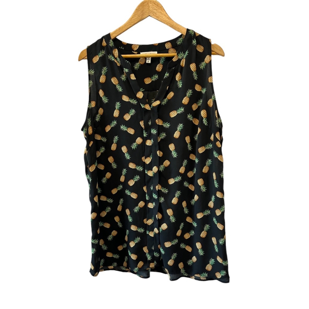 NWOT FAITH and JOY Black Pineapple Print V Neck Sleeveless Lightweight Top 1X